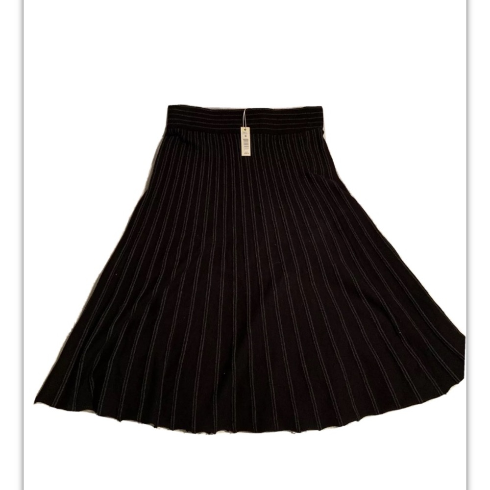 Pleated skirt